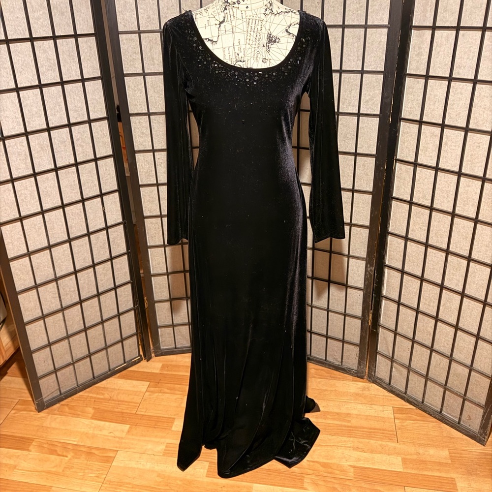 Caliendo Velvet Embellish Vintage bead mermaid long sleeve formal evening gown M